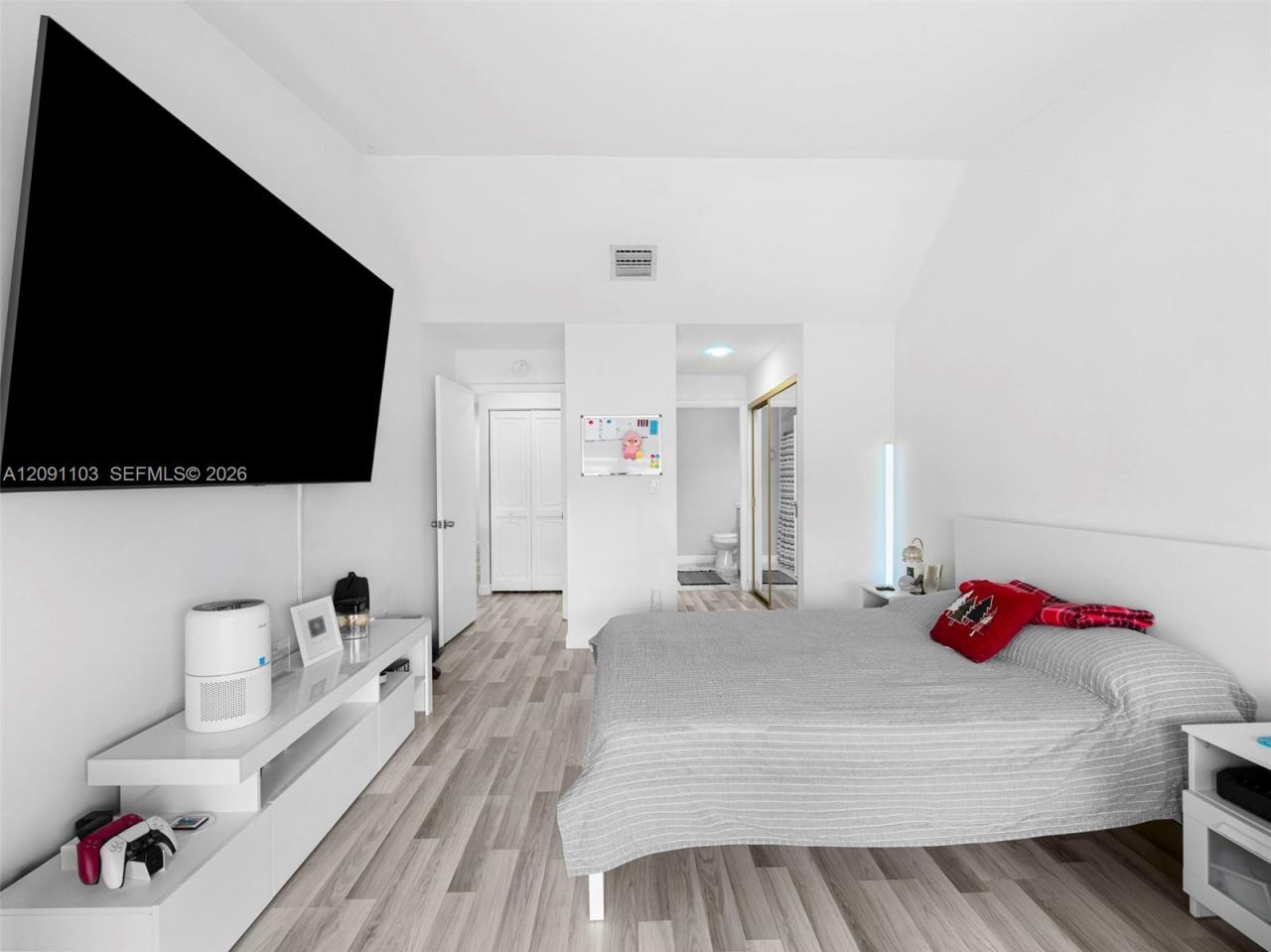 400 NW 214th St, Unit 203, Miami Gardens, FL 33169 Photo