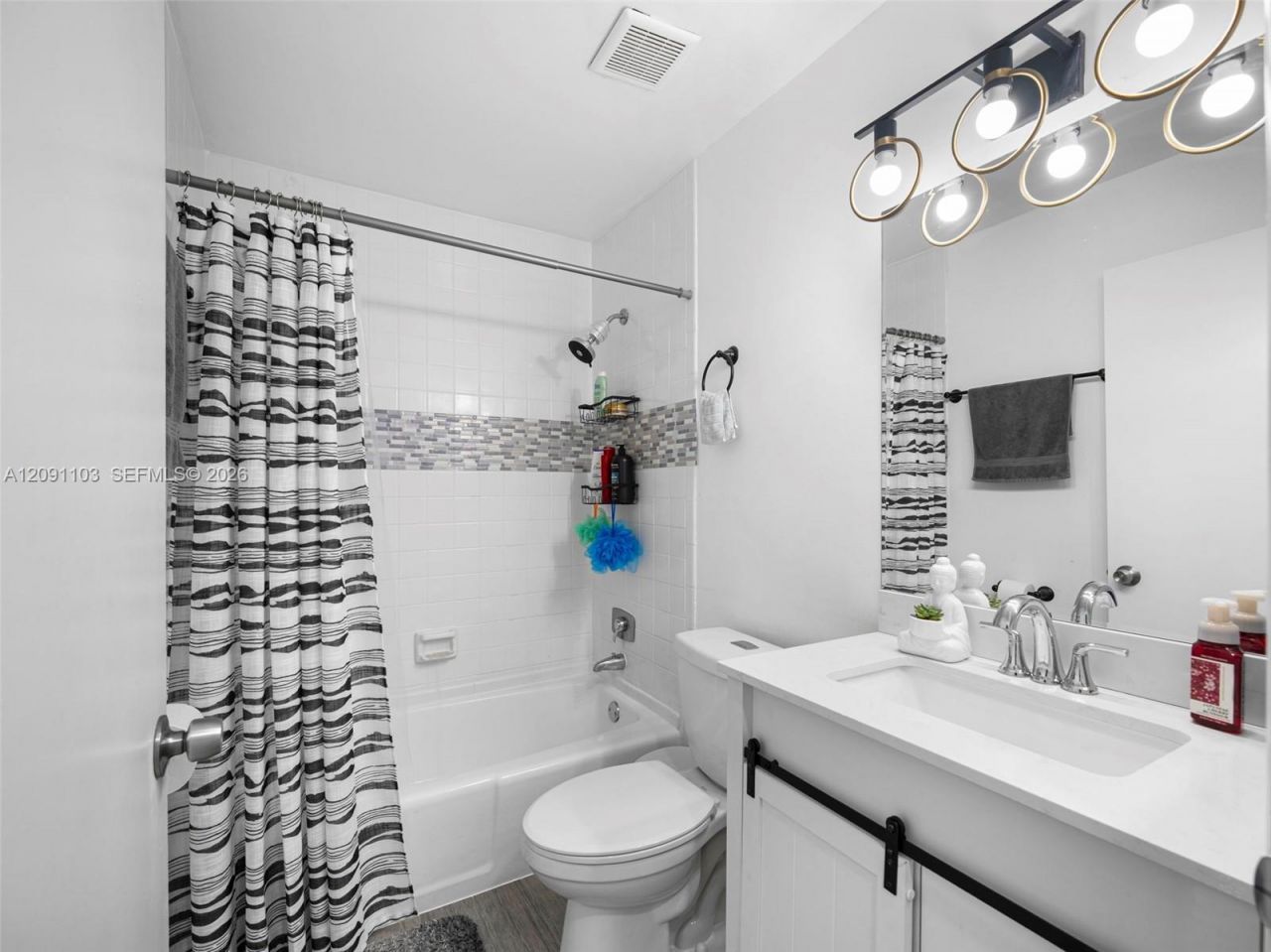 400 NW 214th St, Unit 203, Miami Gardens, FL 33169 Photo