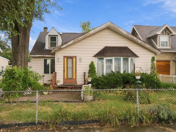 7042 W 74th Street, Chicago, IL 60638