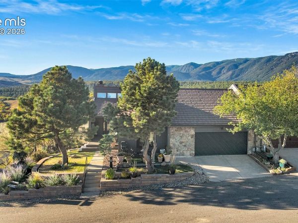 4500 Sentinel Rock NA, Larkspur, CO 80118