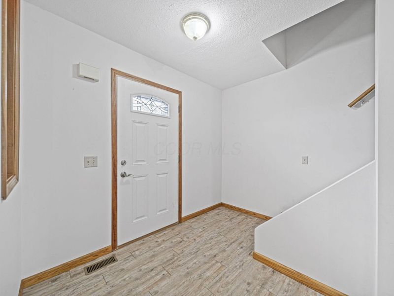 7490 Dyer Road, Mount Sterling, OH 43143 Photo 4