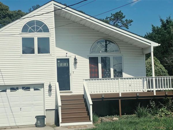 107 Parkview Drive , Shirley, NY 11967