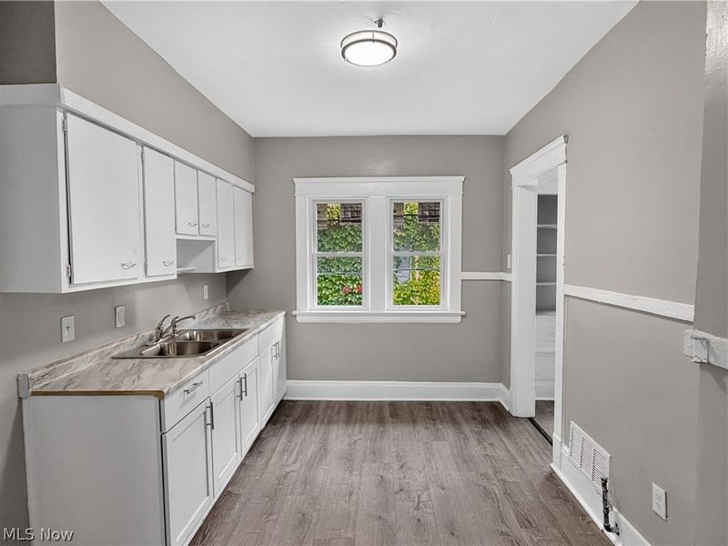 11502 Fairport Avenue, Cleveland, OH 44108 Photo 19