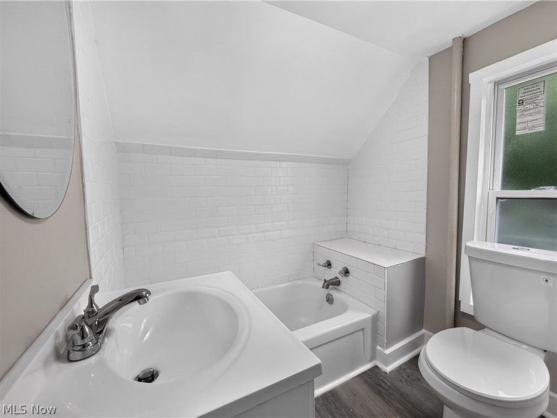 11502 Fairport Avenue, Cleveland, OH 44108 Photo 24