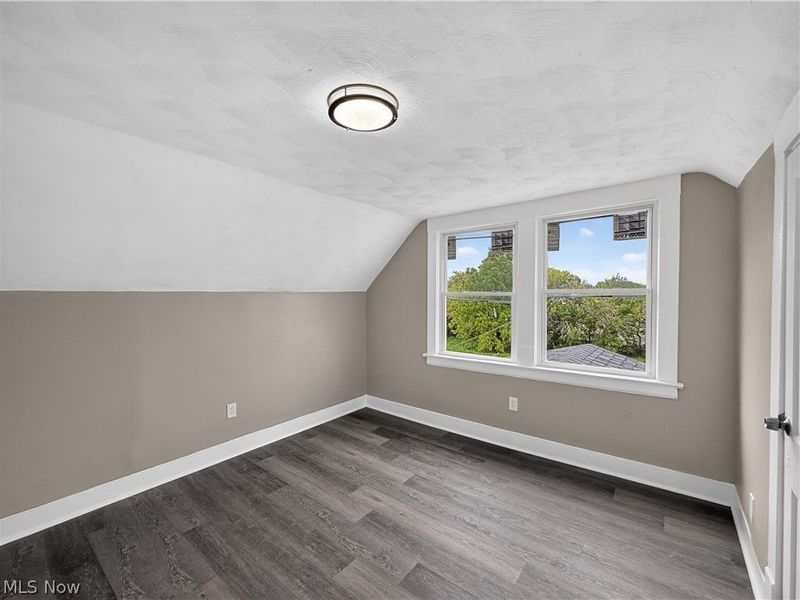 11502 Fairport Avenue, Cleveland, OH 44108 Photo 27