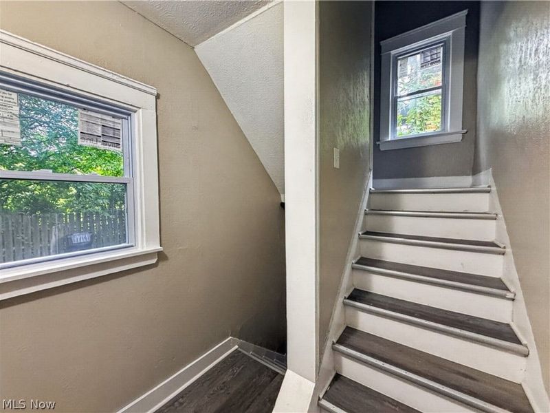 11502 Fairport Avenue, Cleveland, OH 44108 Photo 30