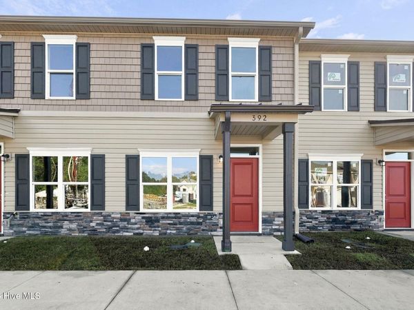392 Boyington Place Road , Midway Park, NC 28544