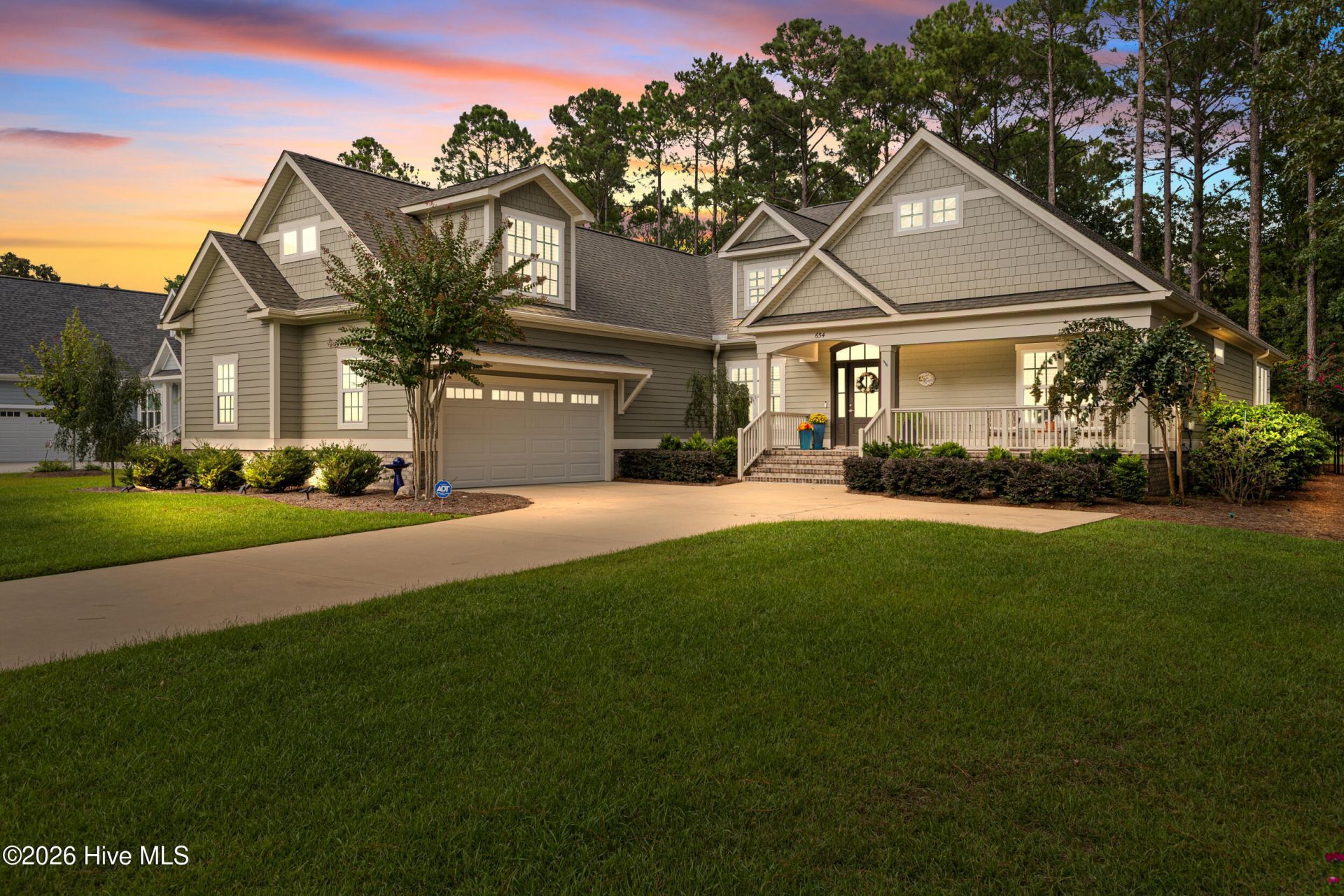 654 Grovewood Lane Se, Bolivia, NC 28422 Main Photo