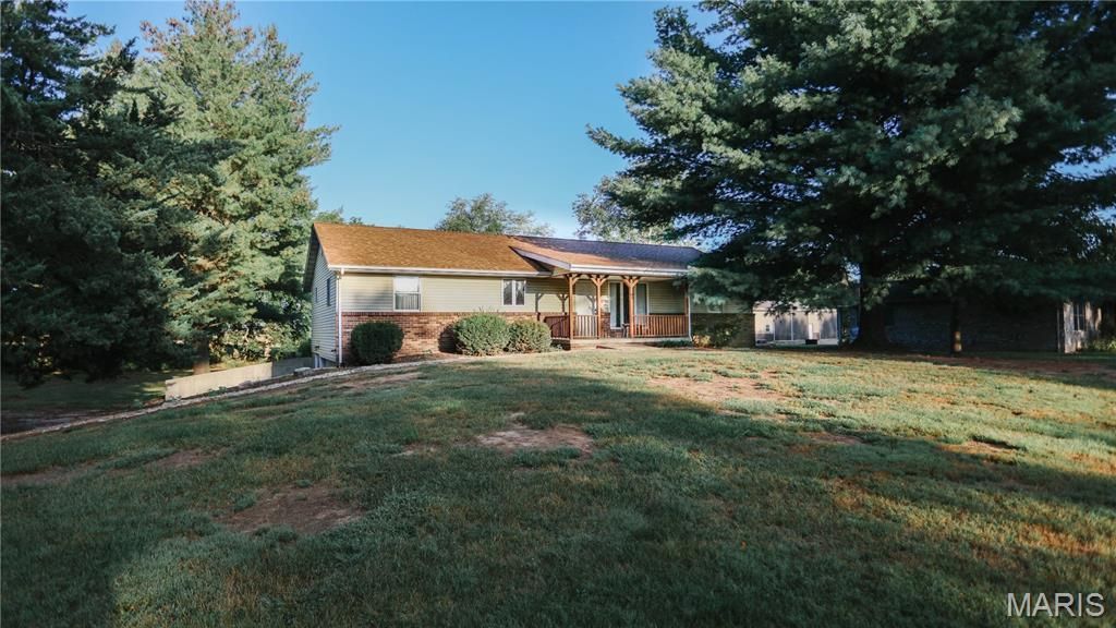 30 Hickory Street, Nashville, IL 62263 Main Photo