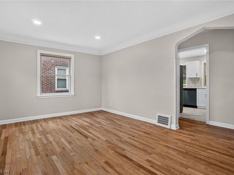 13517 Saint James Avenue, Cleveland, OH 44135 Photo 10