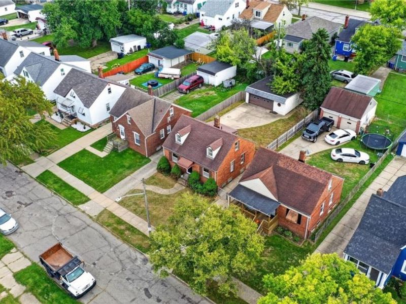 13517 Saint James Avenue, Cleveland, OH 44135 Photo 5