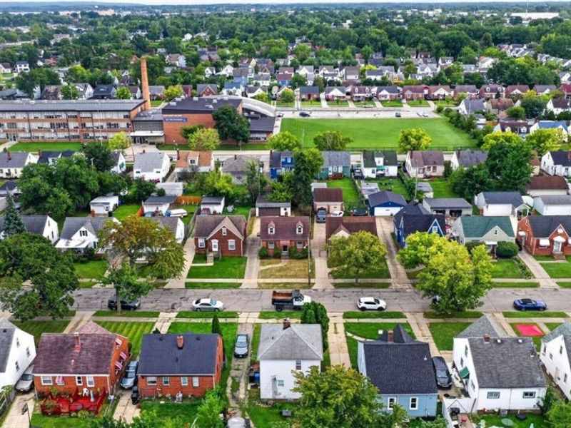 13517 Saint James Avenue, Cleveland, OH 44135 Photo 6