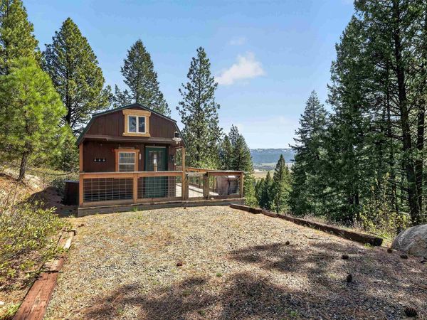 506 Hilltop Rd, Cascade, ID 83611