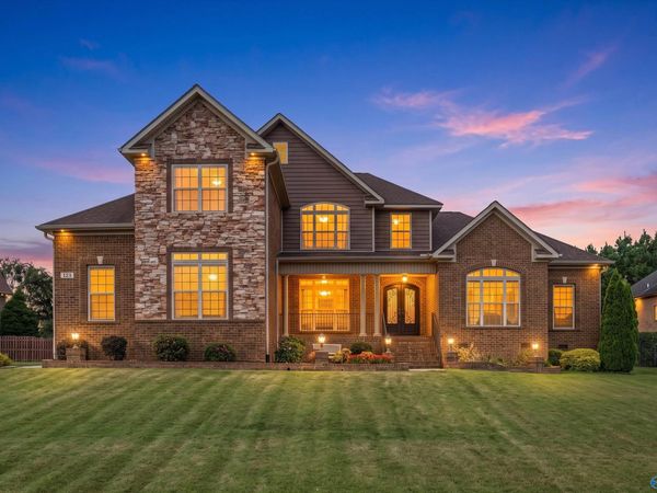 123 Forest Ridge Drive, Huntsville, AL 35806