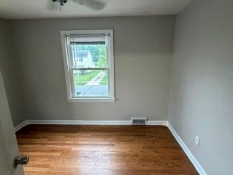 1388 Cranover Road, Lyndhurst, OH 44124 Photo 17