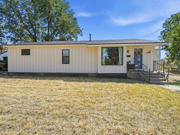 120 E Van Buren Street, Mangum, OK 73554