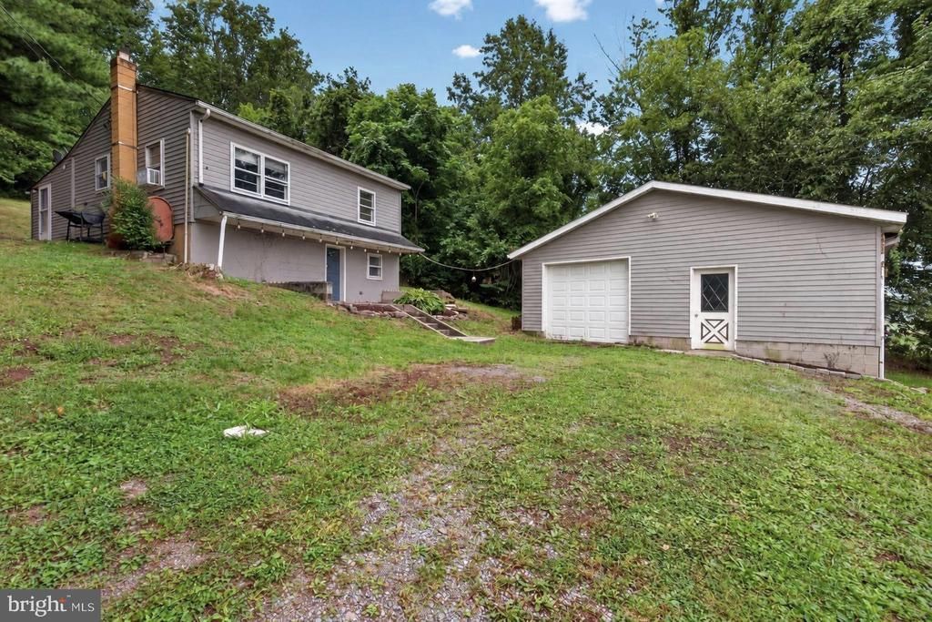 5164 STATE ROUTE 147, DALMATIA, PA 17017