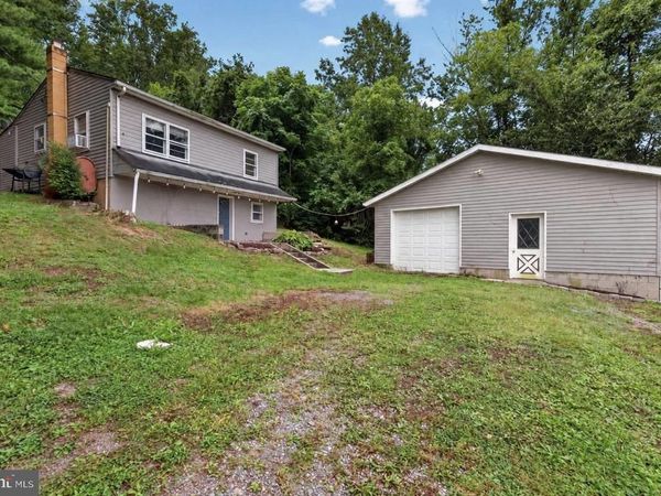 5164 STATE ROUTE 147, DALMATIA, PA 17017
