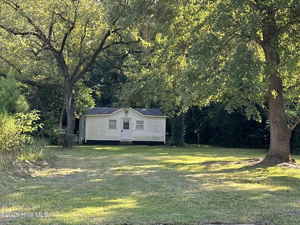 411 Mckay Street , Laurinburg, NC 28352