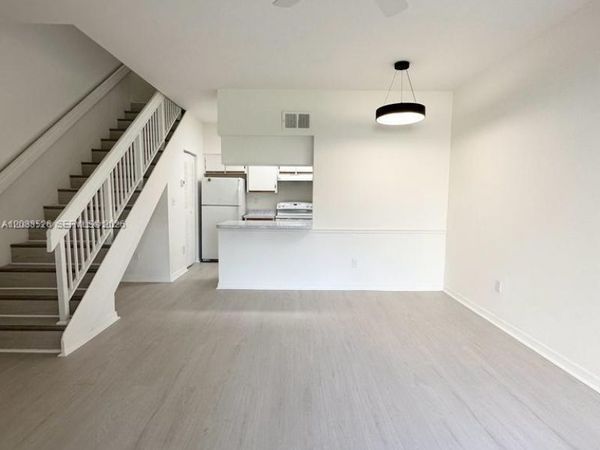 18316 NW 68th Ave , Unit I, Hialeah, FL 33015