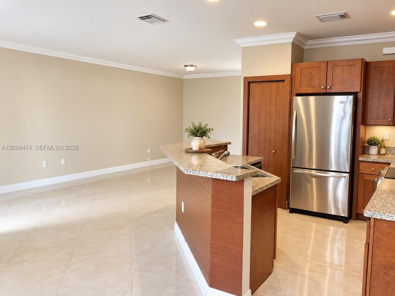 7439 NW 107th Path, Doral, FL 33178 Photo