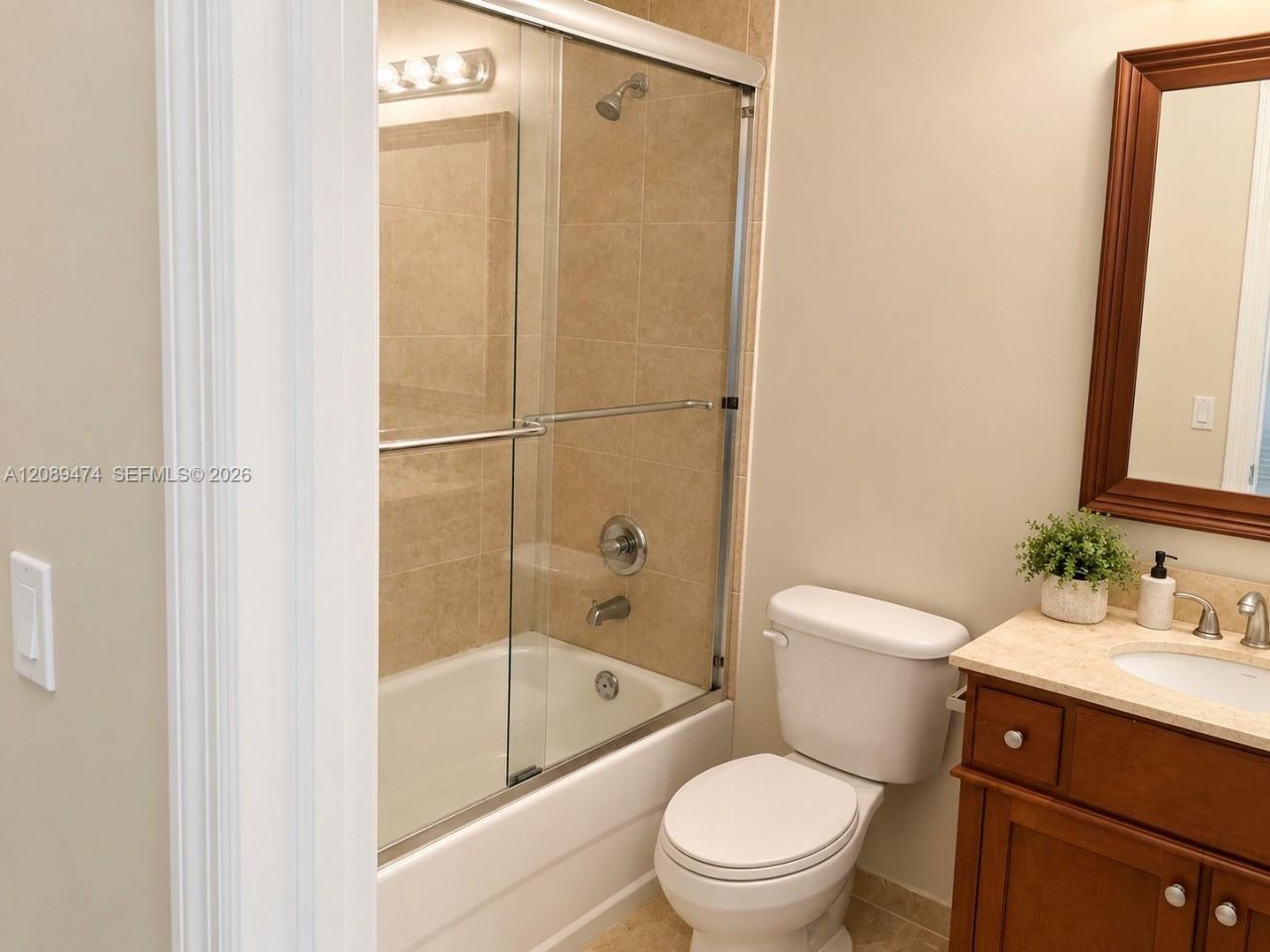 7439 NW 107th Path, Doral, FL 33178 Photo