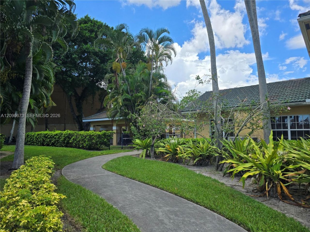 4015 W Mcnab Rd , Unit D305, Pompano Beach, FL 33069 Photo