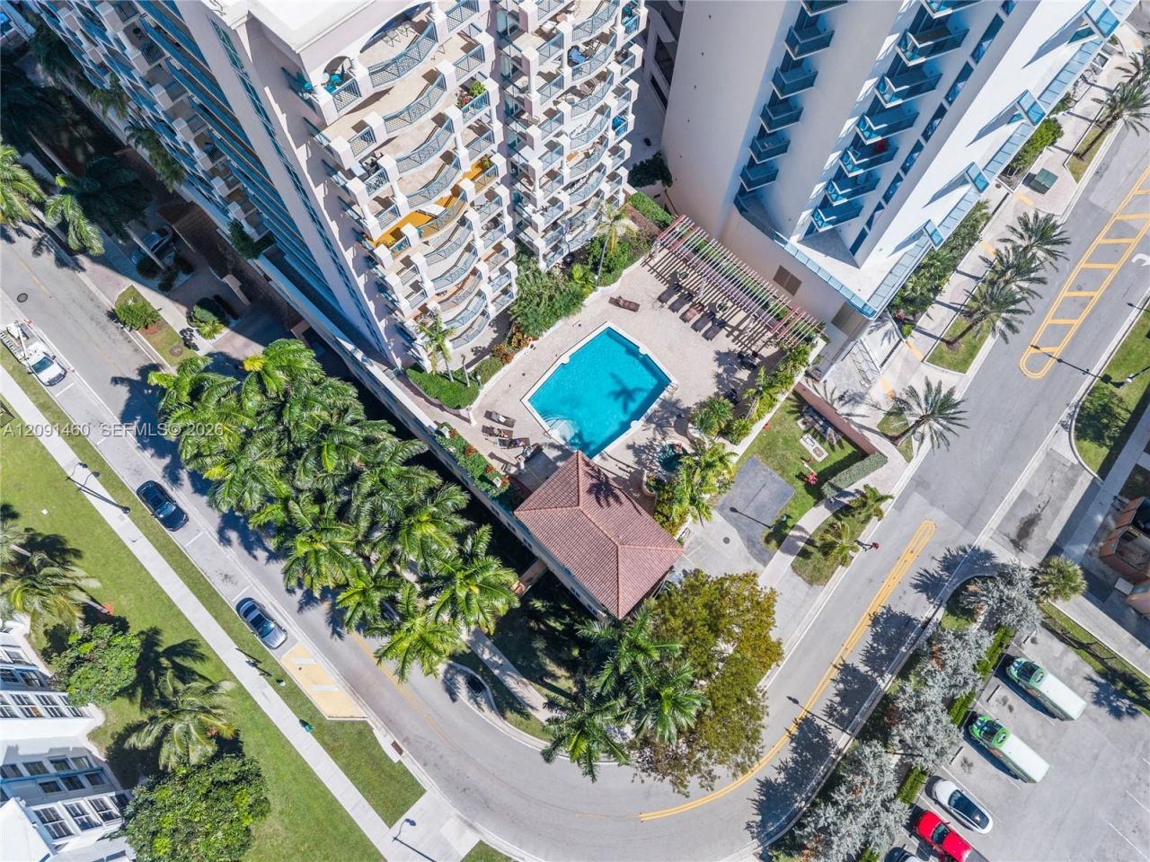 17555 Atlantic Blvd , Unit UPH3, Sunny Isles Beach, FL 33160 Photo