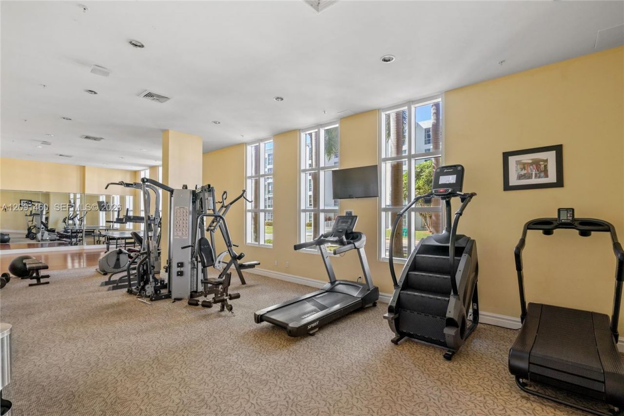 17555 Atlantic Blvd , Unit UPH3, Sunny Isles Beach, FL 33160 Photo