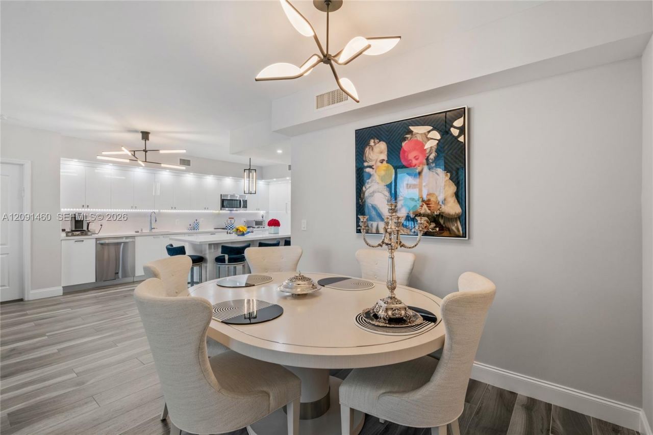 17555 Atlantic Blvd , Unit UPH3, Sunny Isles Beach, FL 33160 Photo