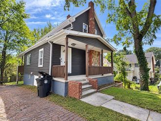 286 Alhambra Way Akron, OH 44302