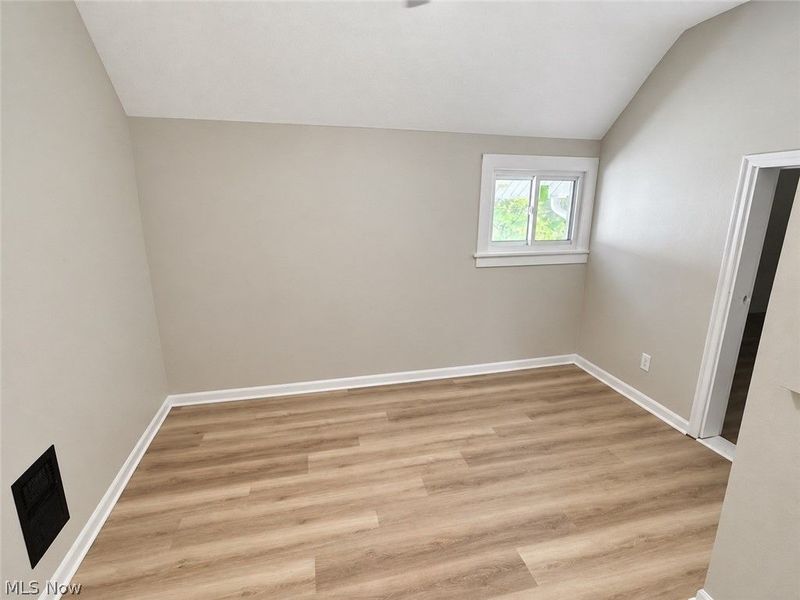 286 Alhambra Way, Akron, OH 44302 Photo 13