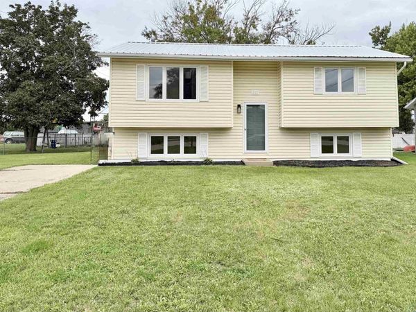 201 N Main St., No. Sioux City, SD 57049