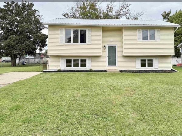 201 N Main St., No. Sioux City, SD 57049