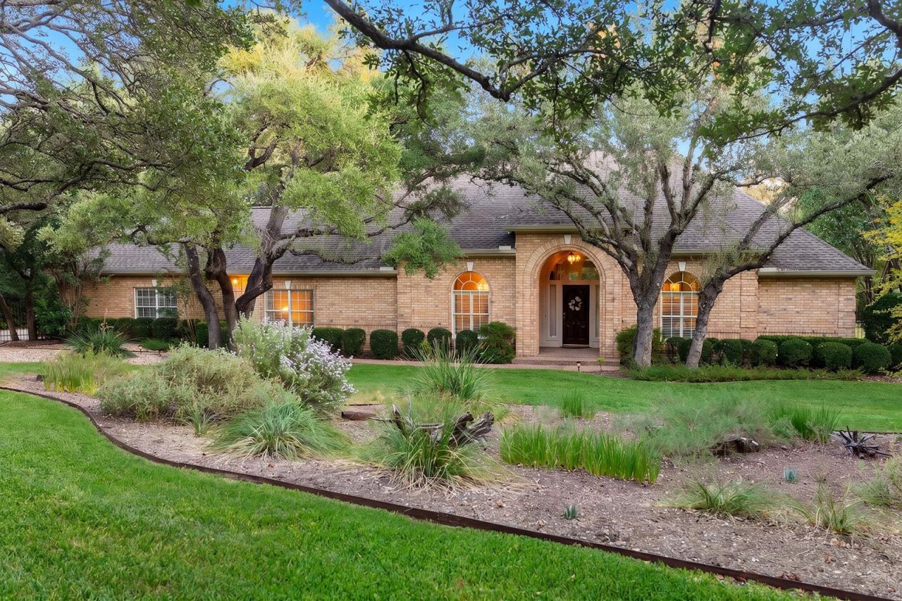 8807 Smoketree Cv, Austin, TX 78735 Main Photo
