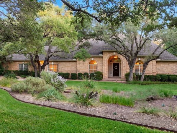 8807 Smoketree CV, Austin, TX 78735