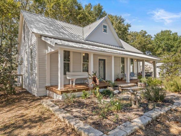 503 Wilkes ST, Smithville, TX 78957