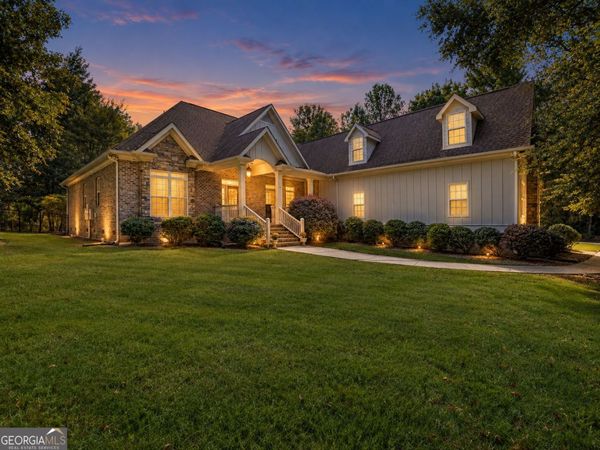 505 Crescent Drive, Forsyth, GA 31029