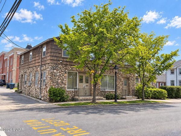 105 W Catharine Street , Milford, PA 18337
