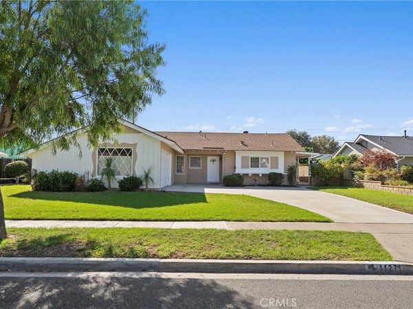 11271 Cherry Street, Los Alamitos, CA 90720