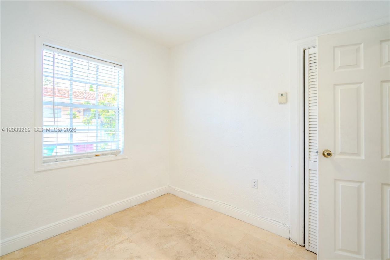 27 SW 55th Ave Rd , Unit F, Miami, FL 33134 Photo