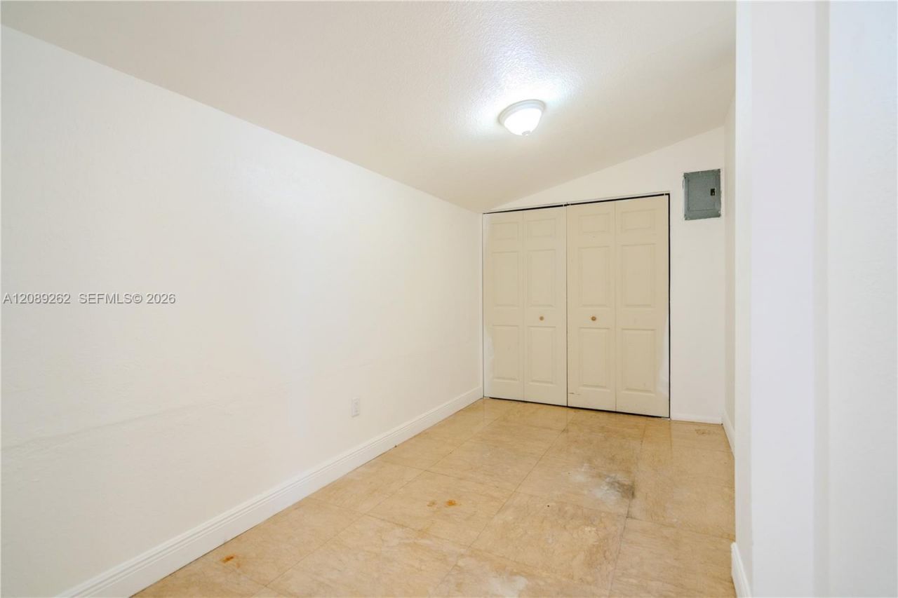 27 SW 55th Ave Rd , Unit F, Miami, FL 33134 Photo