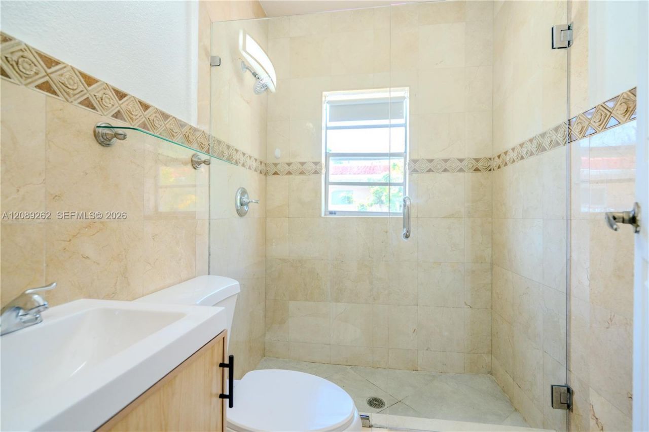 27 SW 55th Ave Rd , Unit F, Miami, FL 33134 Photo