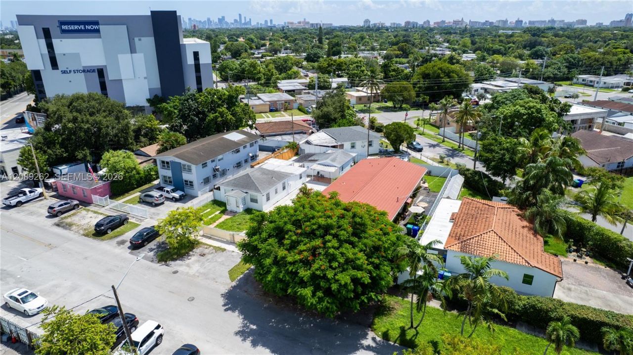 27 SW 55th Ave Rd , Unit F, Miami, FL 33134 Photo