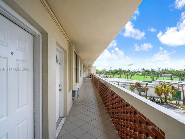 1800 79th St Cswy , Unit A307, North Bay Village, FL 33141