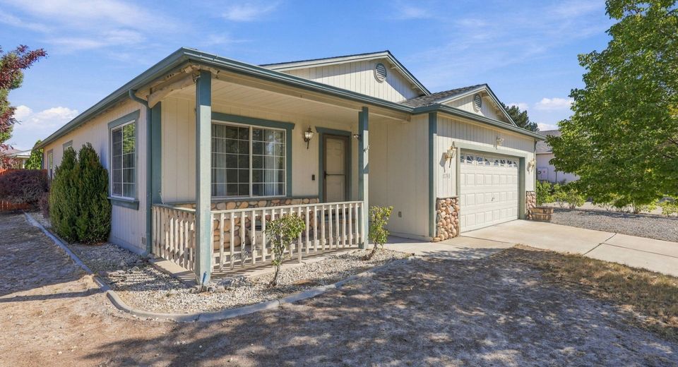 17743 Fossil Court, Reno, NV 89508 Photo