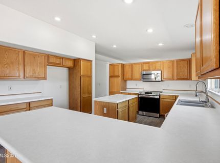 17743 Fossil Court, Reno, NV 89508 Photo