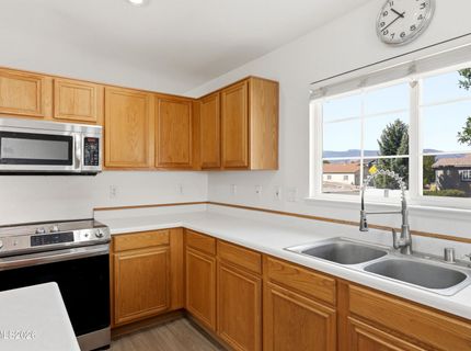 17743 Fossil Court, Reno, NV 89508 Photo