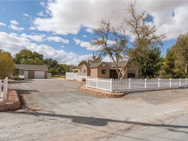 195 W Perkins Avenue, Overton, NV 89040