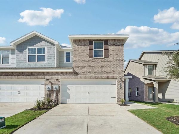 940 Penrose Drive, Cedar Hill, TX 75104